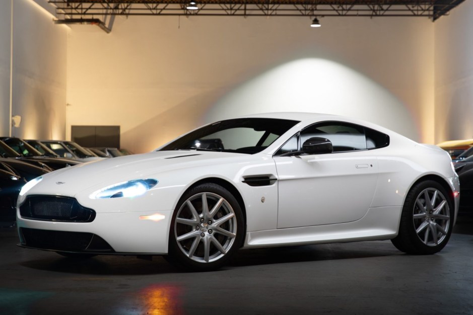 2015 Aston Martin V8 Vantage sold at auction for $74,000