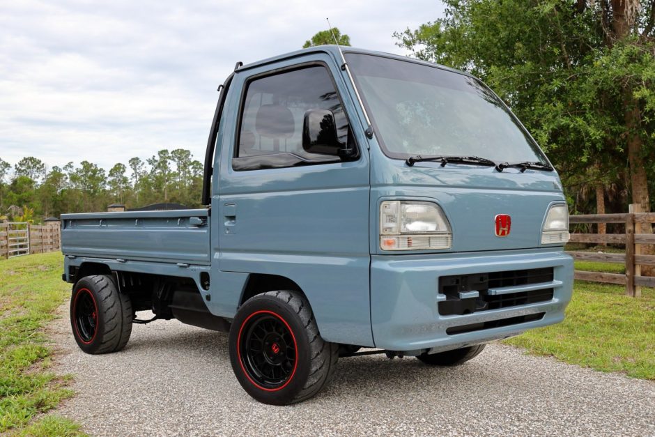 1994 Honda Acty sold at auction for $8,250