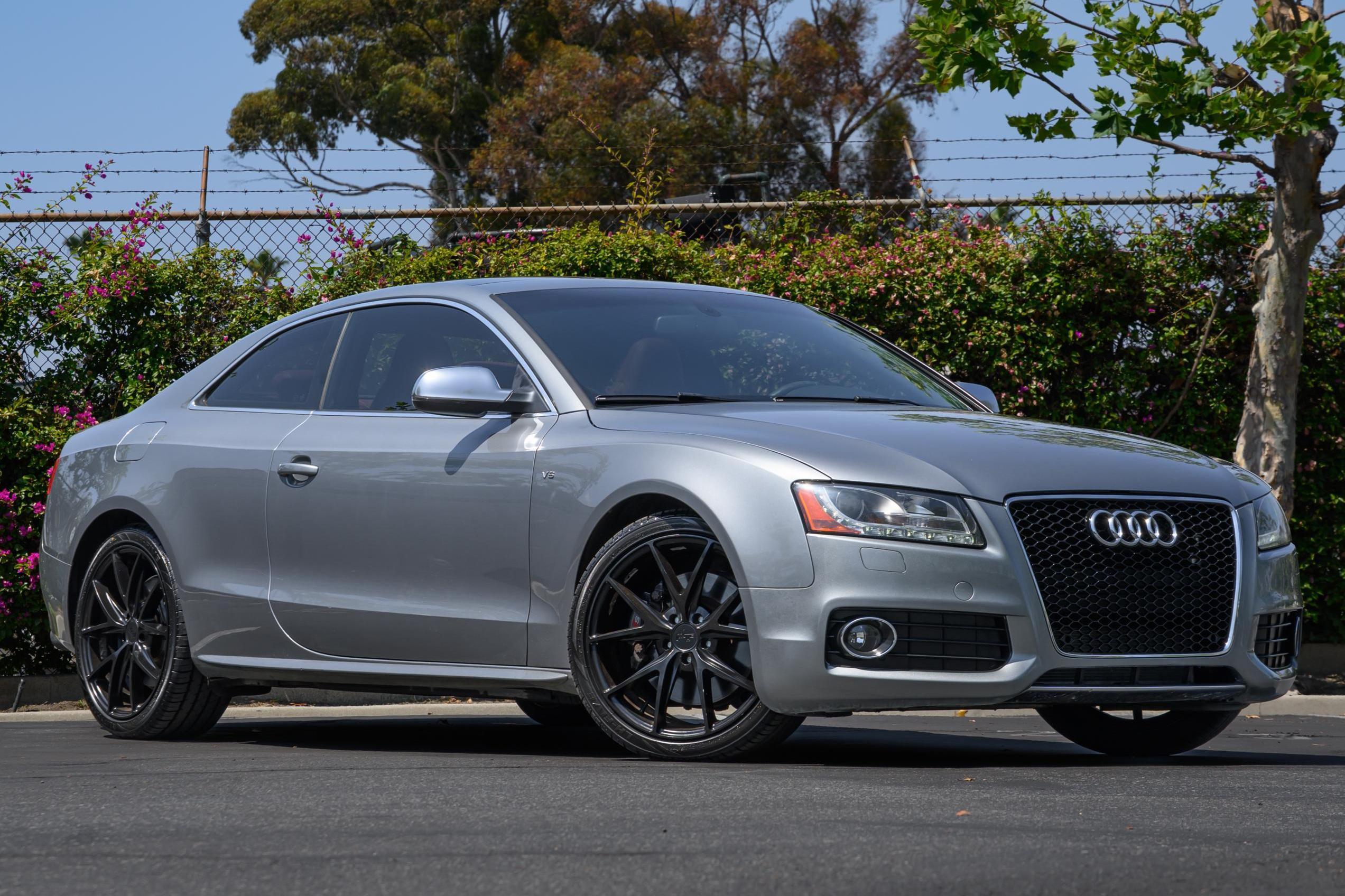 2010 Audi S5 sold at auction for $11,600