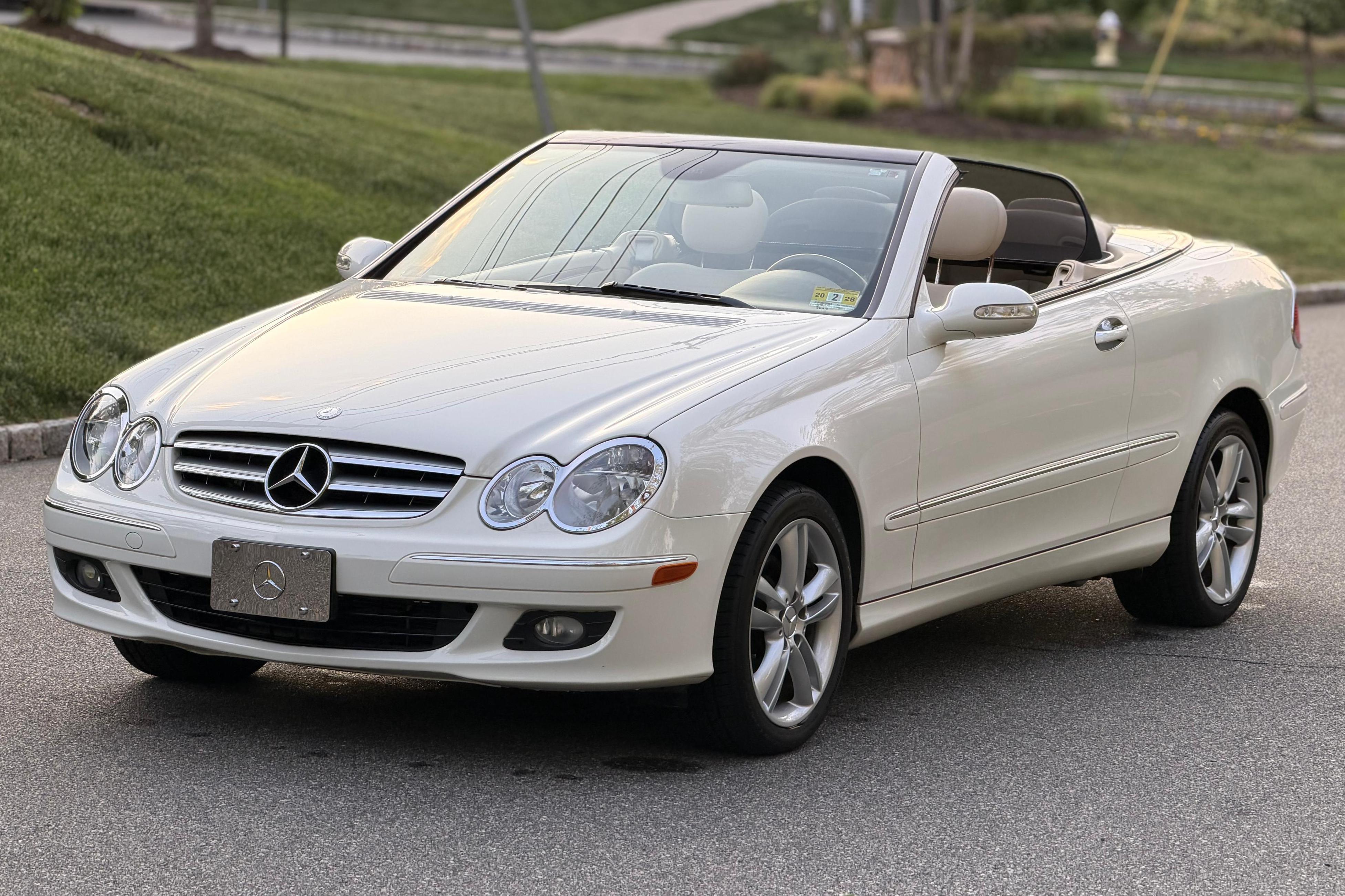 2007 Mercedes-Benz CLK-Class sold at auction for $8,900