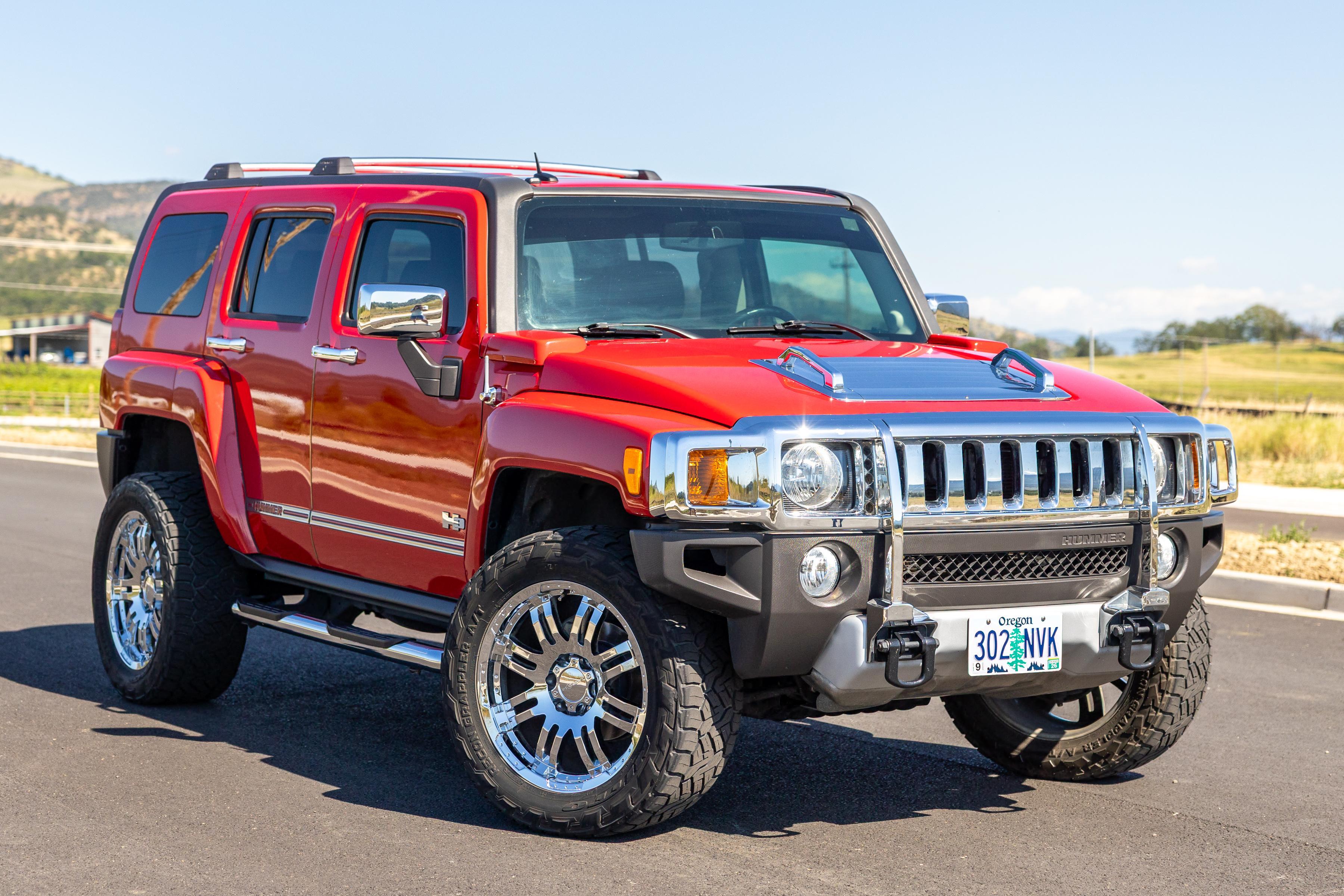 2008 Hummer H3 sold at auction for $24,000