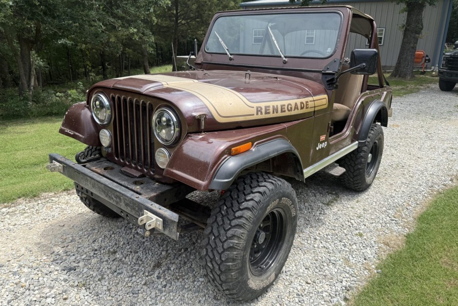 1976 Jeep CJ sold at auction for $8,200
