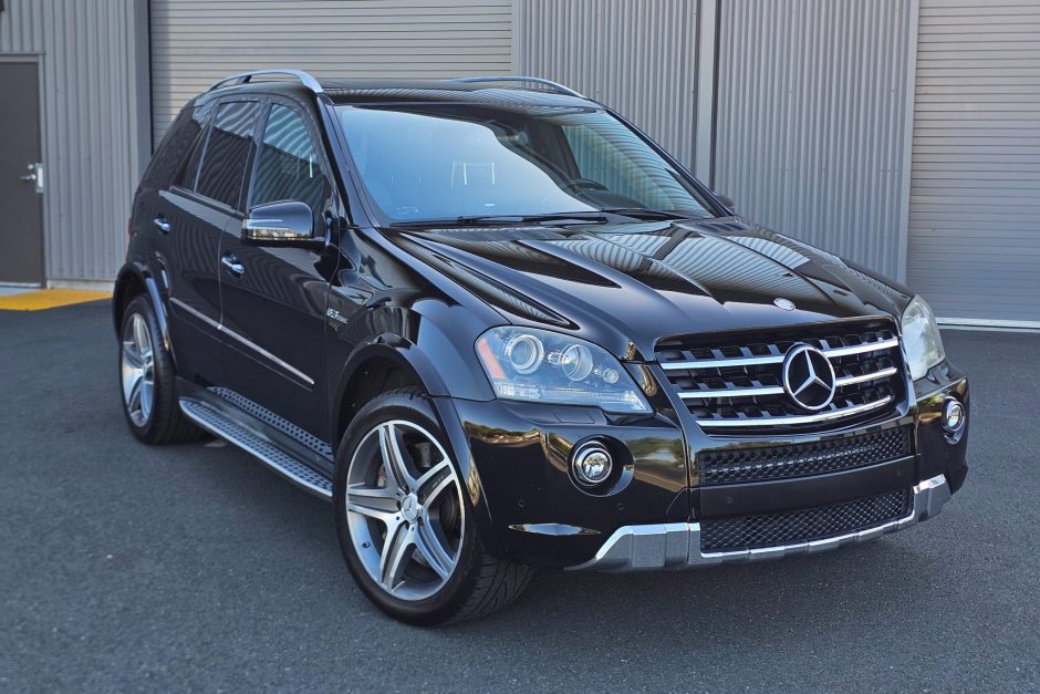 2011 Mercedes-Benz M-Class sold at auction for $21,500