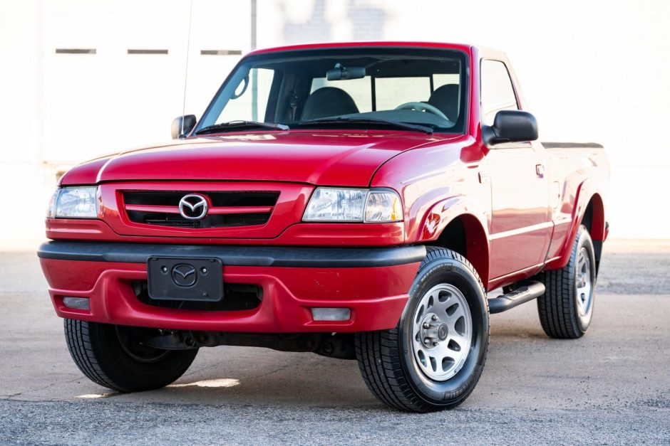 2002 Mazda B3000 sold at auction for $8,800