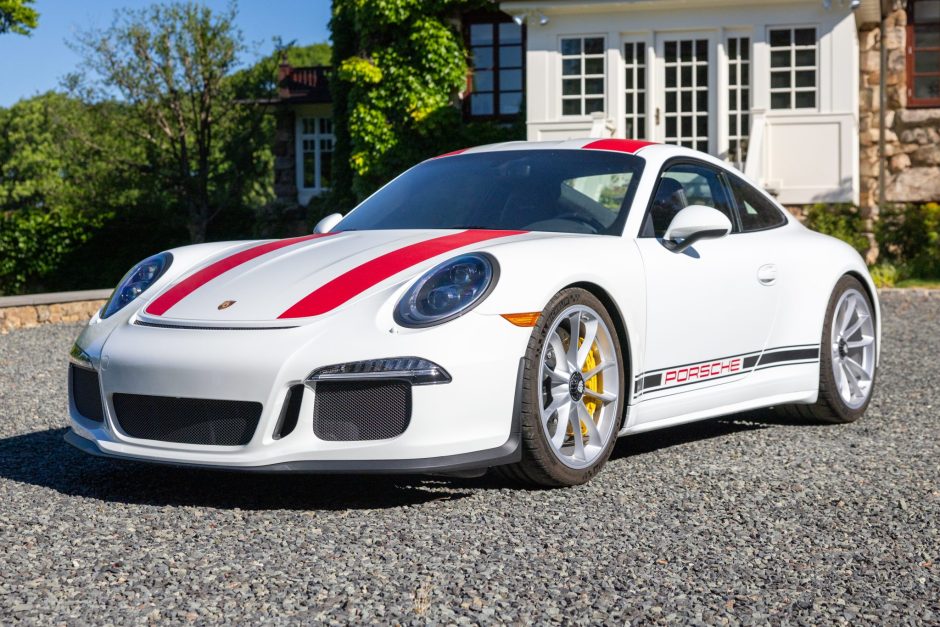 2016 Porsche 991 sold at auction for $799,120