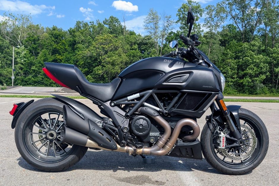 2016 Ducati Diavel sold at auction for $6,300