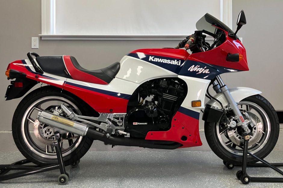1986 Kawasaki Ninja sold at auction for $4,750