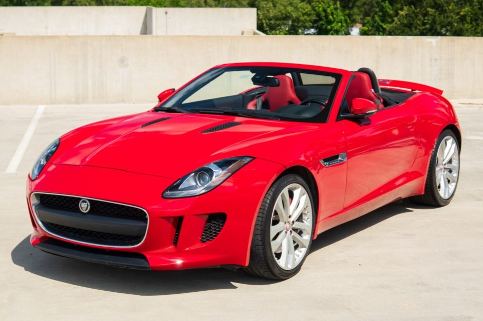 2014 Jaguar F-TYPE sold at auction for $28,500
