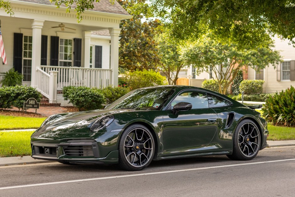2022 Porsche 992 sold at auction for $283,500