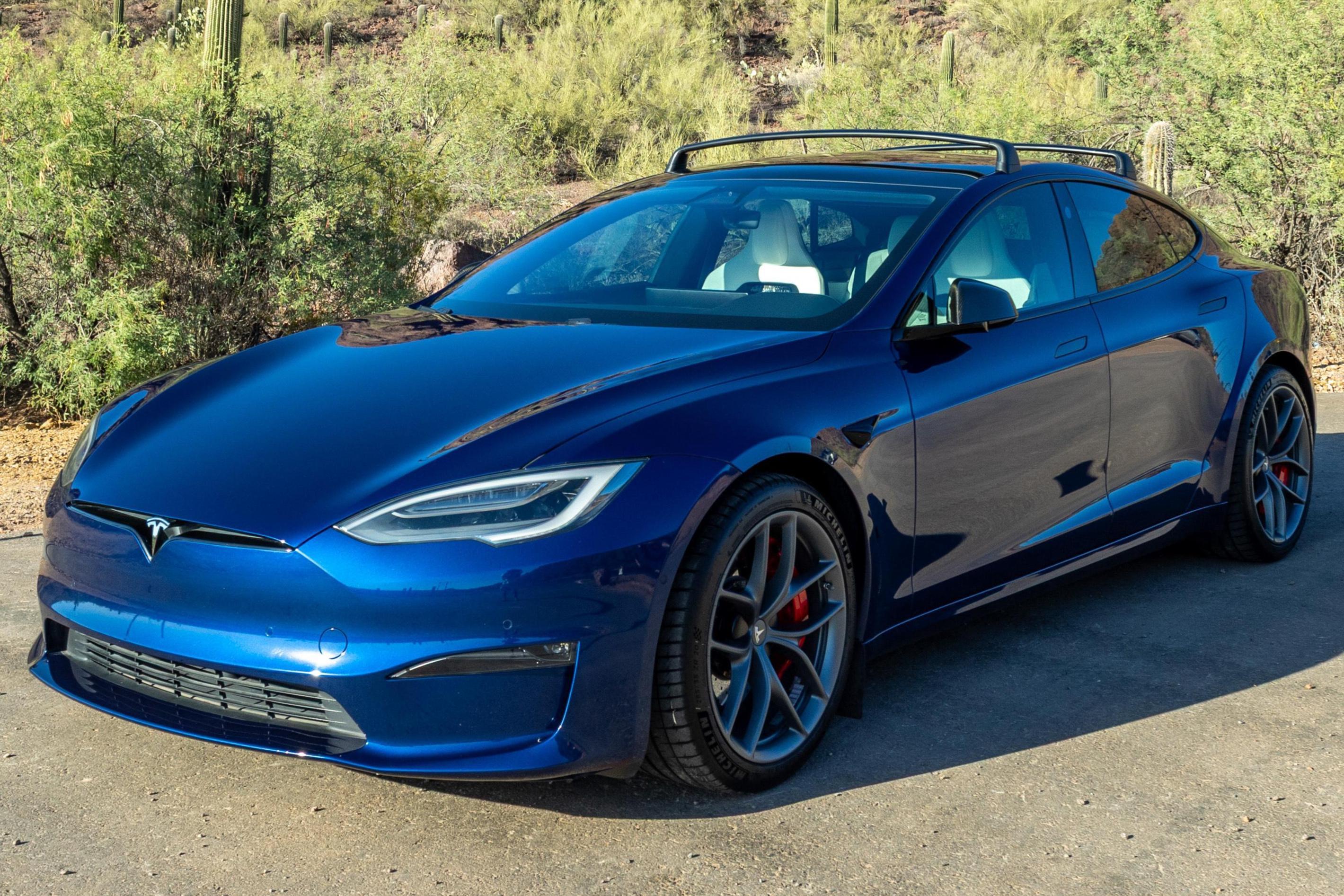 2021 Tesla Model S sold at auction for $74,001