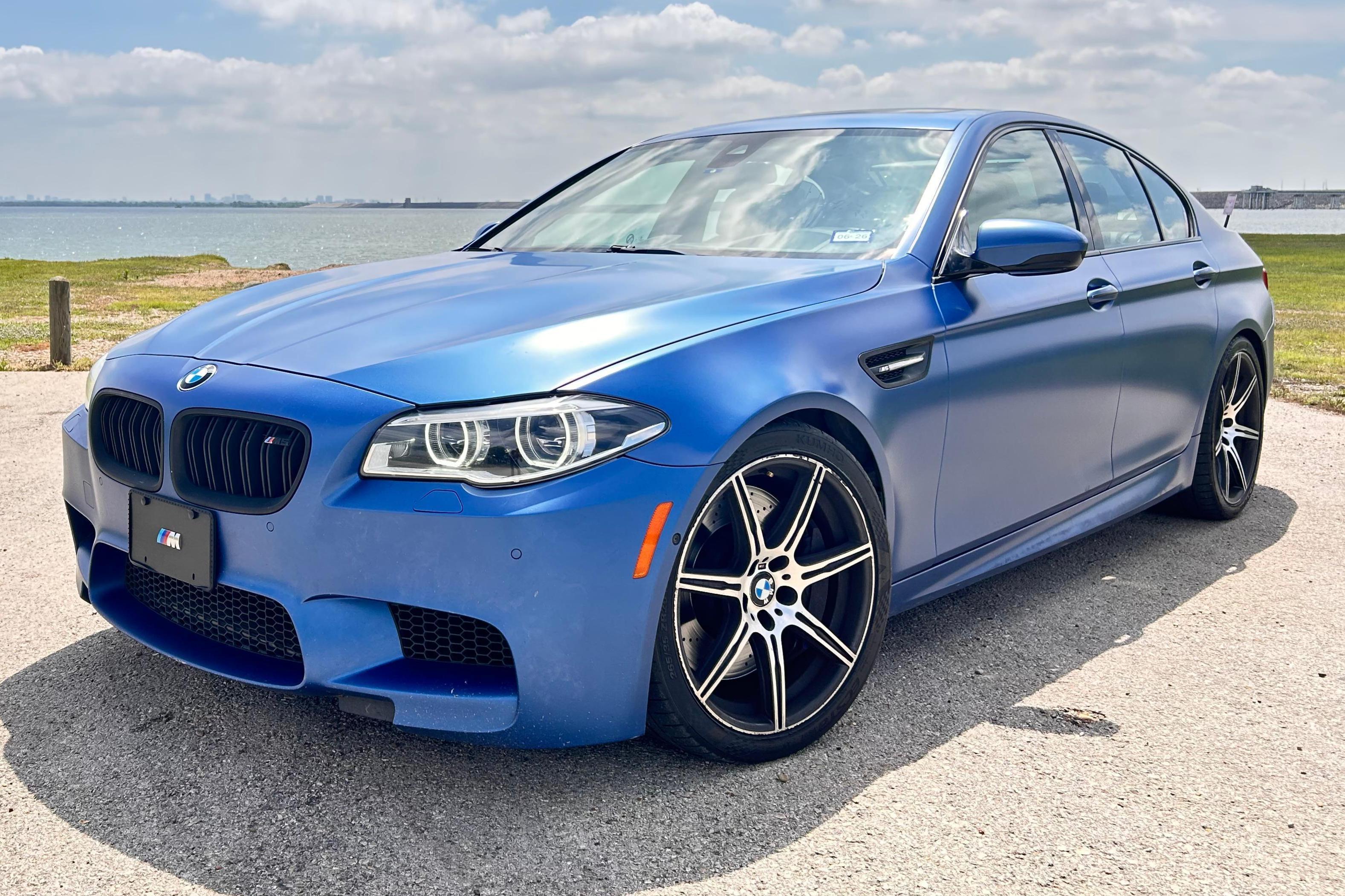2016 BMW M5 sold at auction for $27,500