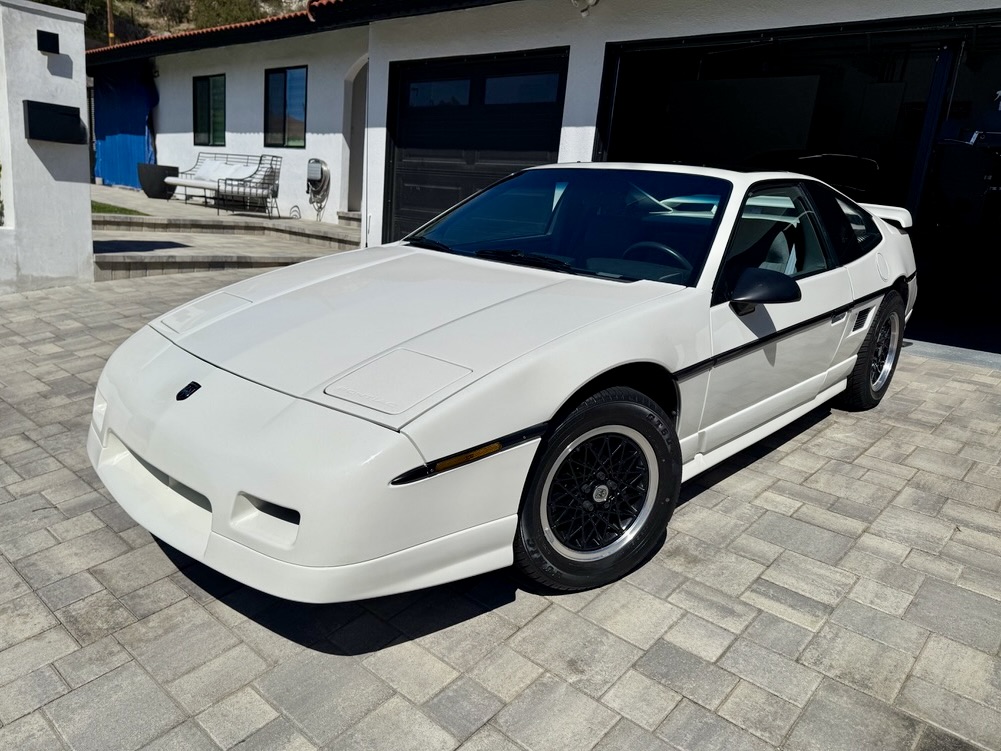1988 Pontiac Fiero sold at auction for $17,250