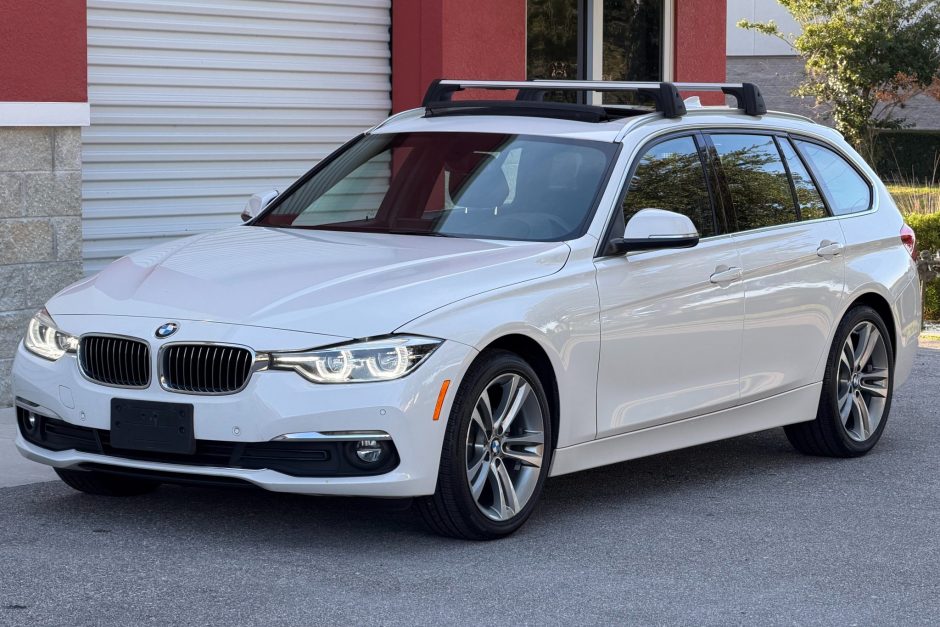 2018 BMW 3-Series sold at auction for $19,500