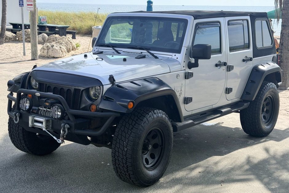 2012 Jeep Wrangler sold at auction for $14,500