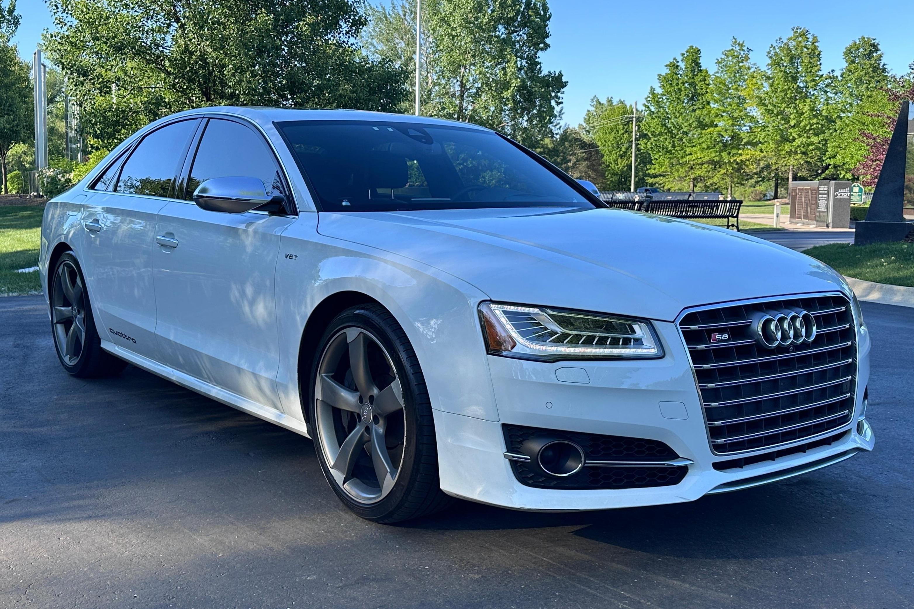 2015 Audi S8 sold at auction for $38,000