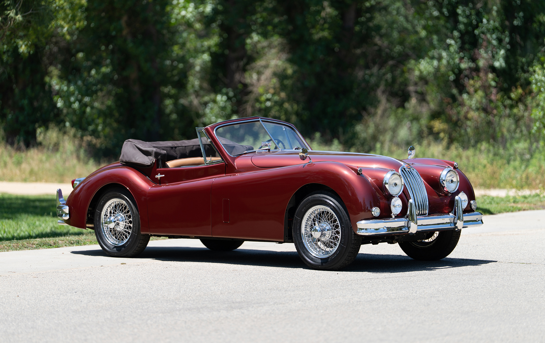 1957 Jaguar XK140 sold at auction for $92,400