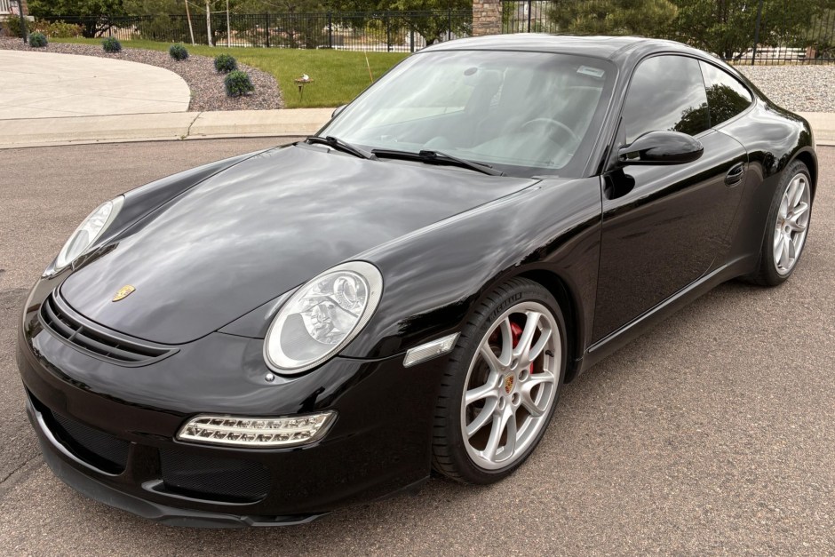 2006 Porsche 997 sold at auction for $61,000