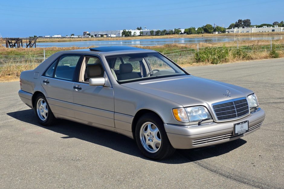 1999 Mercedes-Benz W140 S-Class sold at auction for $15,600