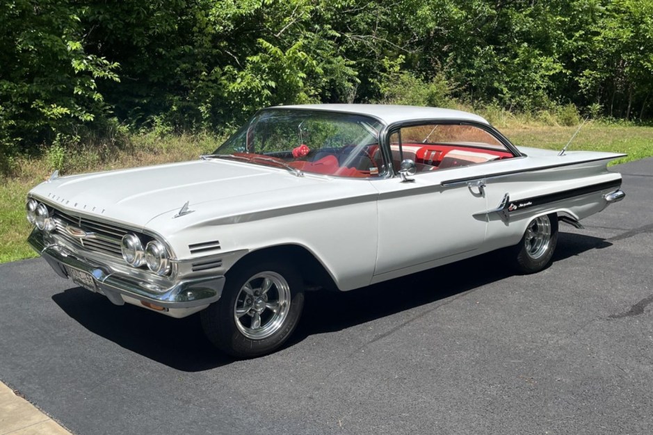 1960 Chevrolet Impala sold at auction for $32,500
