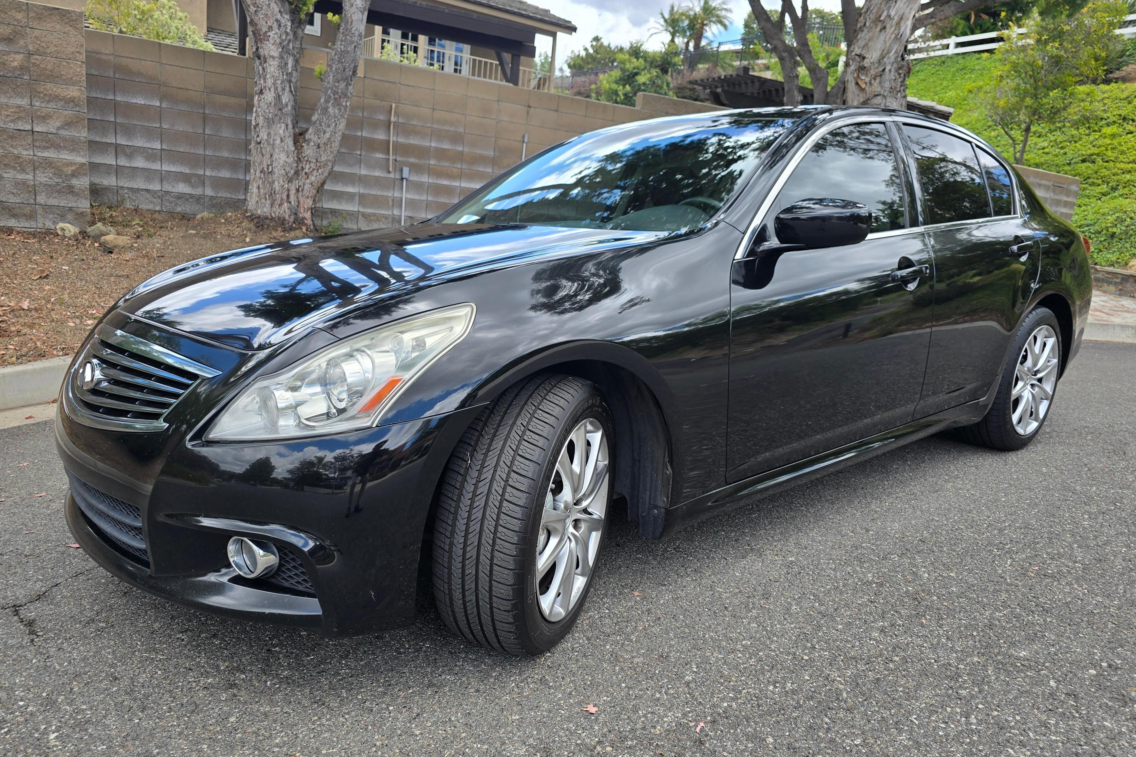 2011 Infiniti G sold at auction for $18,510