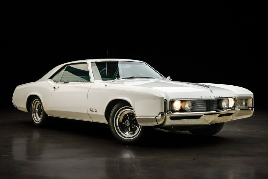 1966 Buick Riviera sold at auction for $44,000
