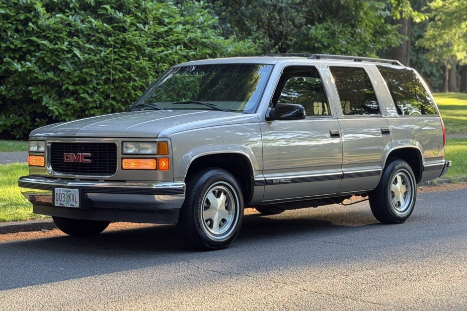 1999 GMC Yukon sold at auction for $10,000