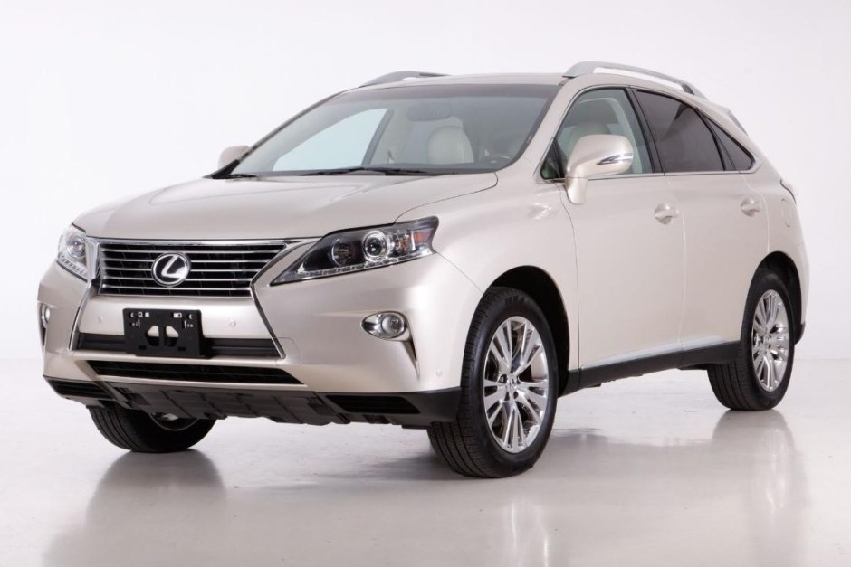 2013 Lexus RX sold at auction for $23,800