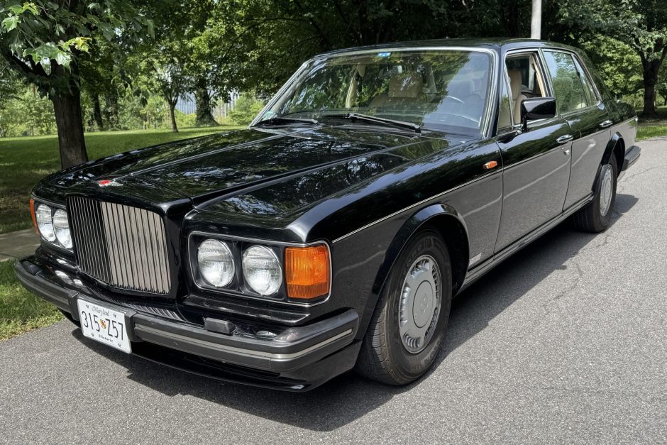 1991 Bentley Turbo R sold at auction for $15,666