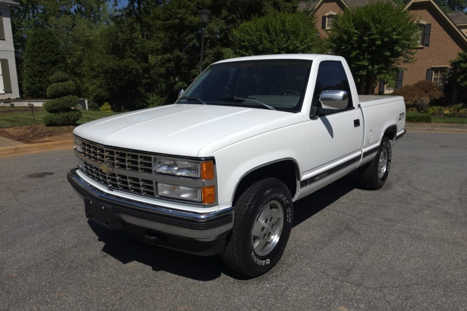 1993 Chevrolet C/K sold at auction for $18,000