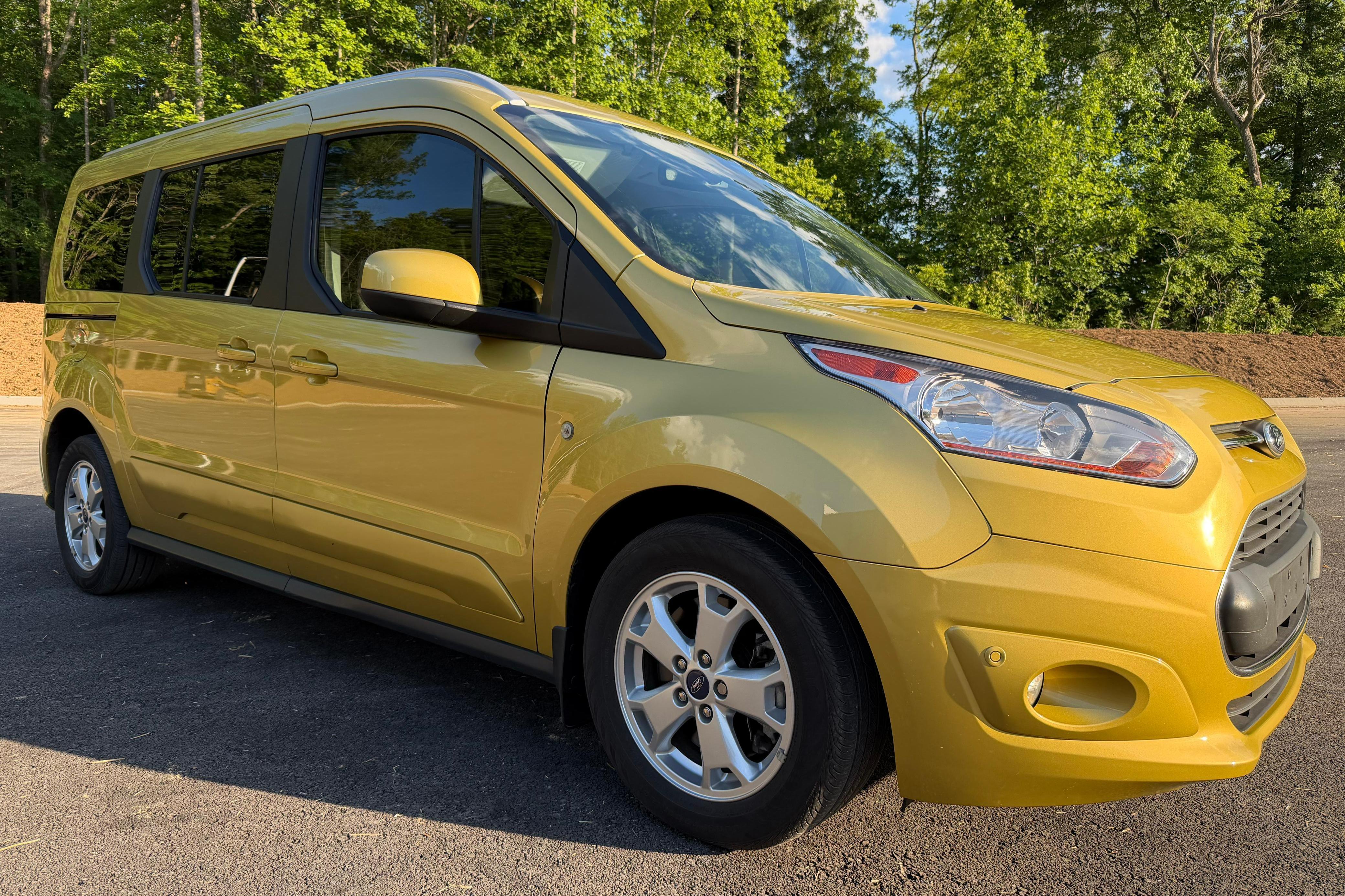 2014 Ford Transit sold at auction for $20,000