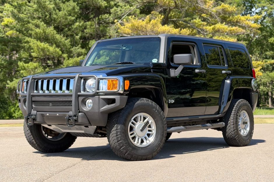 2006 Hummer H3 sold at auction for $18,500