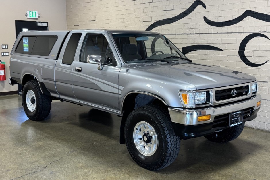 1993 Toyota Hilux sold at auction for $37,000