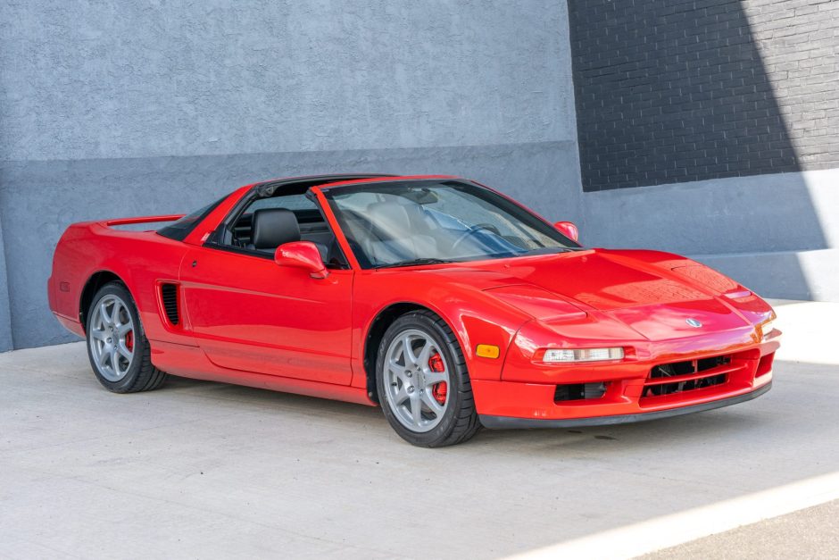 1995 Acura NSX sold at auction for $116,000
