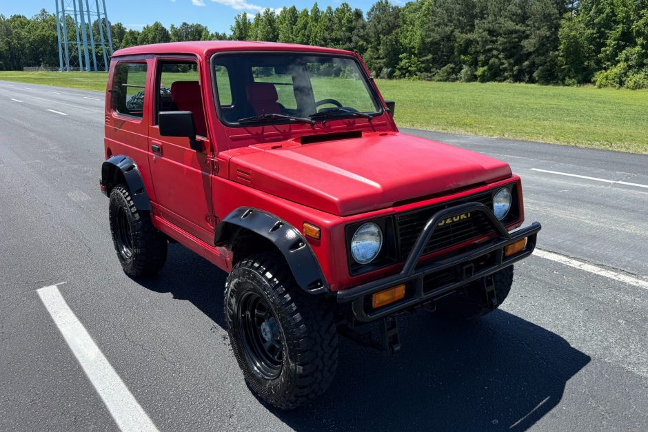 1987 Suzuki Samurai sold at auction for $8,000