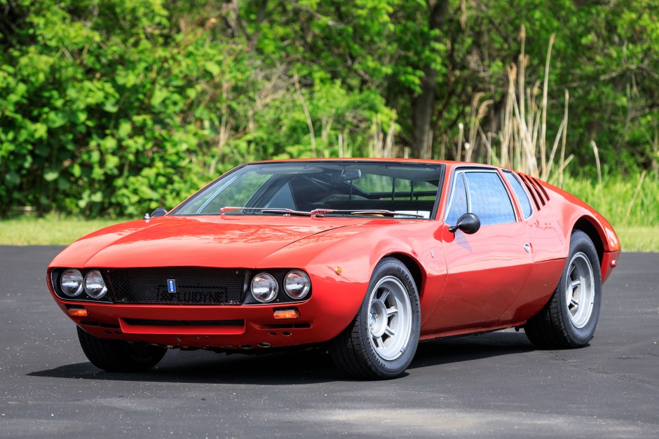 1968 DeTomaso Mangusta sold at auction for $173,500