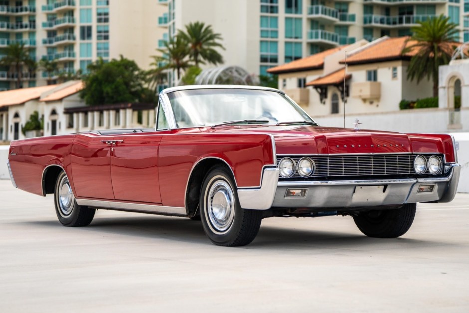 1967 Lincoln Continental sold at auction for $67,000