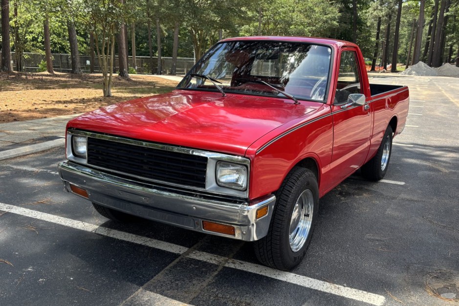 1982 Chevrolet LUV sold at auction for $7,800