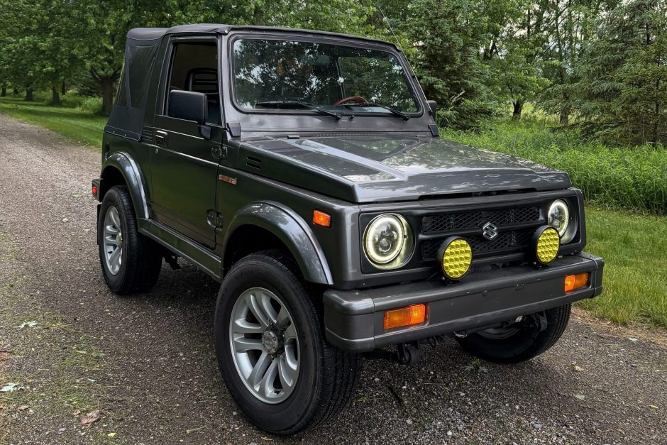 1988 Suzuki Samurai sold at auction for $9,500