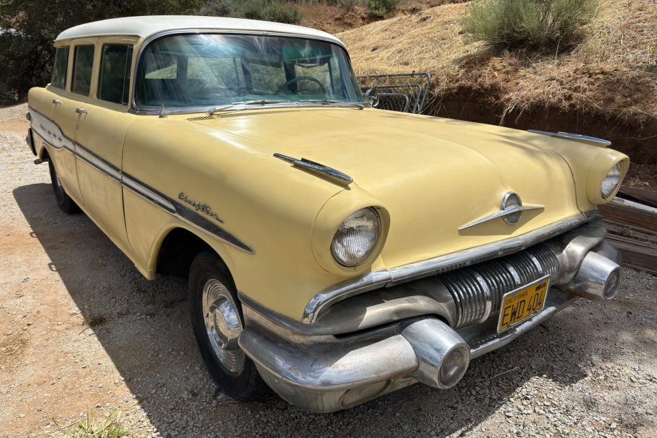 1957 Pontiac Chieftain sold at auction for $7,100