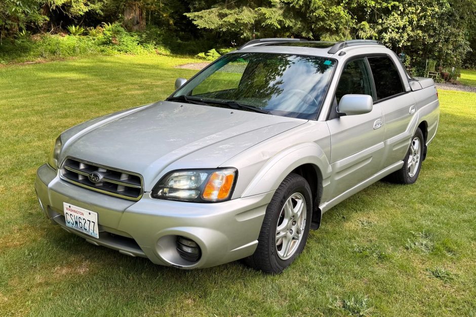 2003 Subaru Baja sold at auction for $1,800