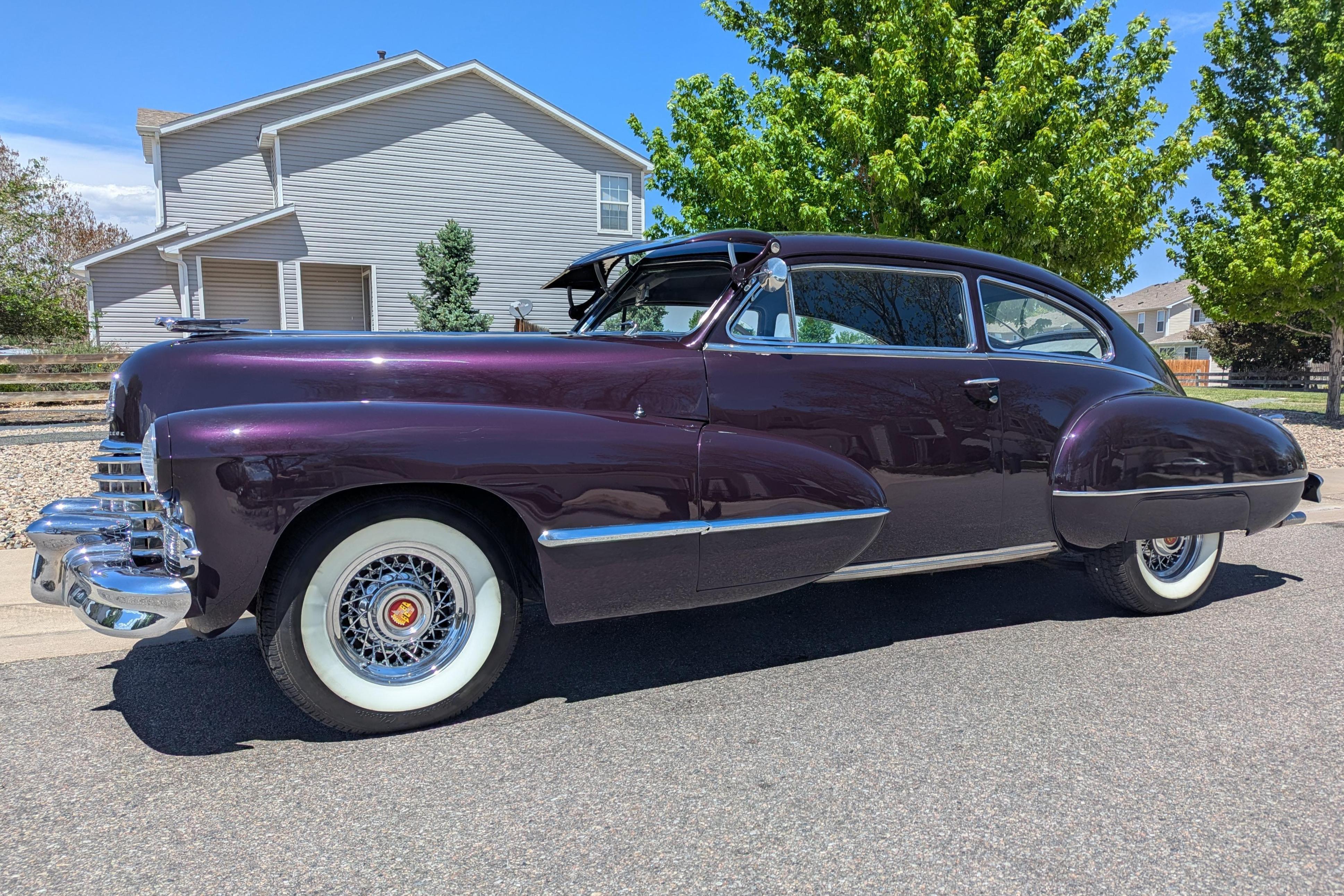 1942 Cadillac Series 62 sold at auction for $16,500