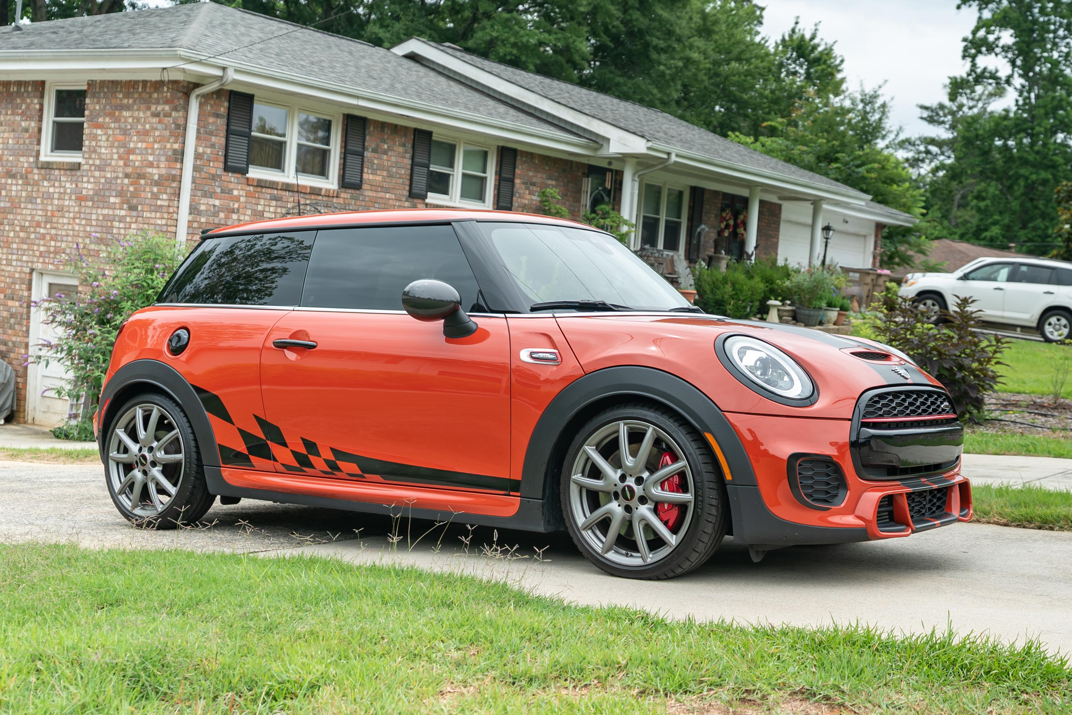 2019 Mini Cooper sold at auction for $23,500