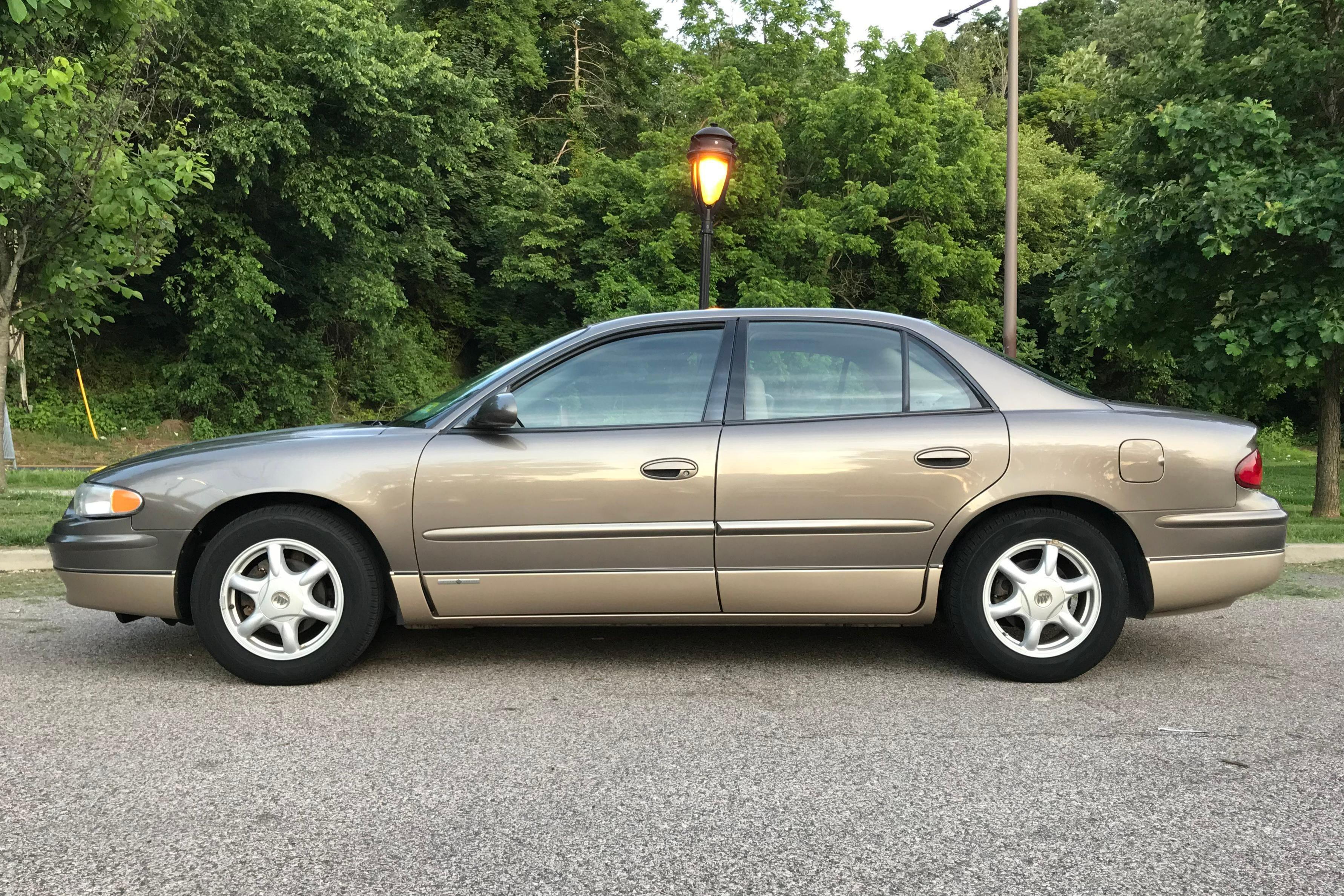 2004 Buick Regal sold at auction for $4,800