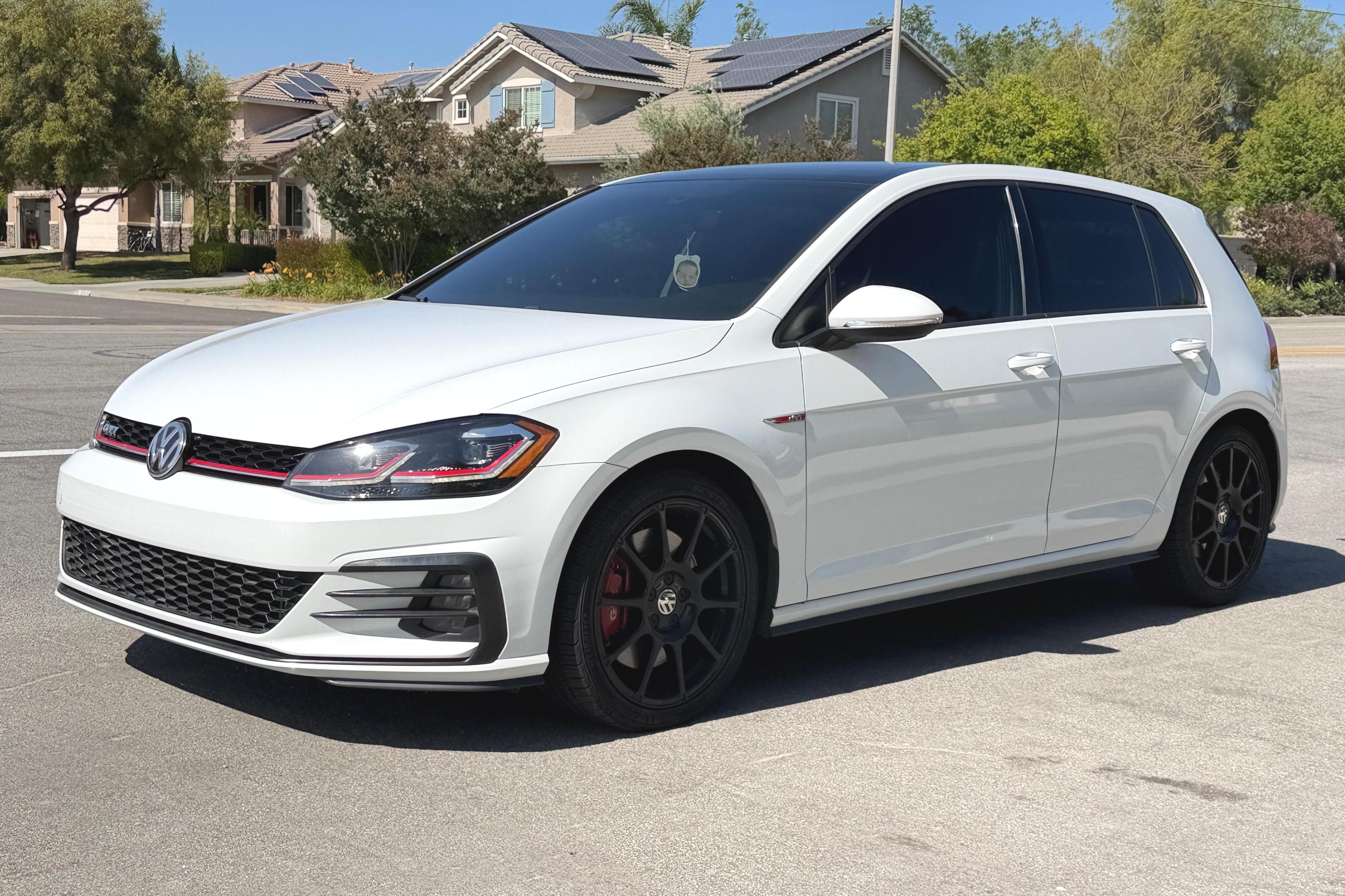 2018 Volkswagen GTI sold at auction for $16,000