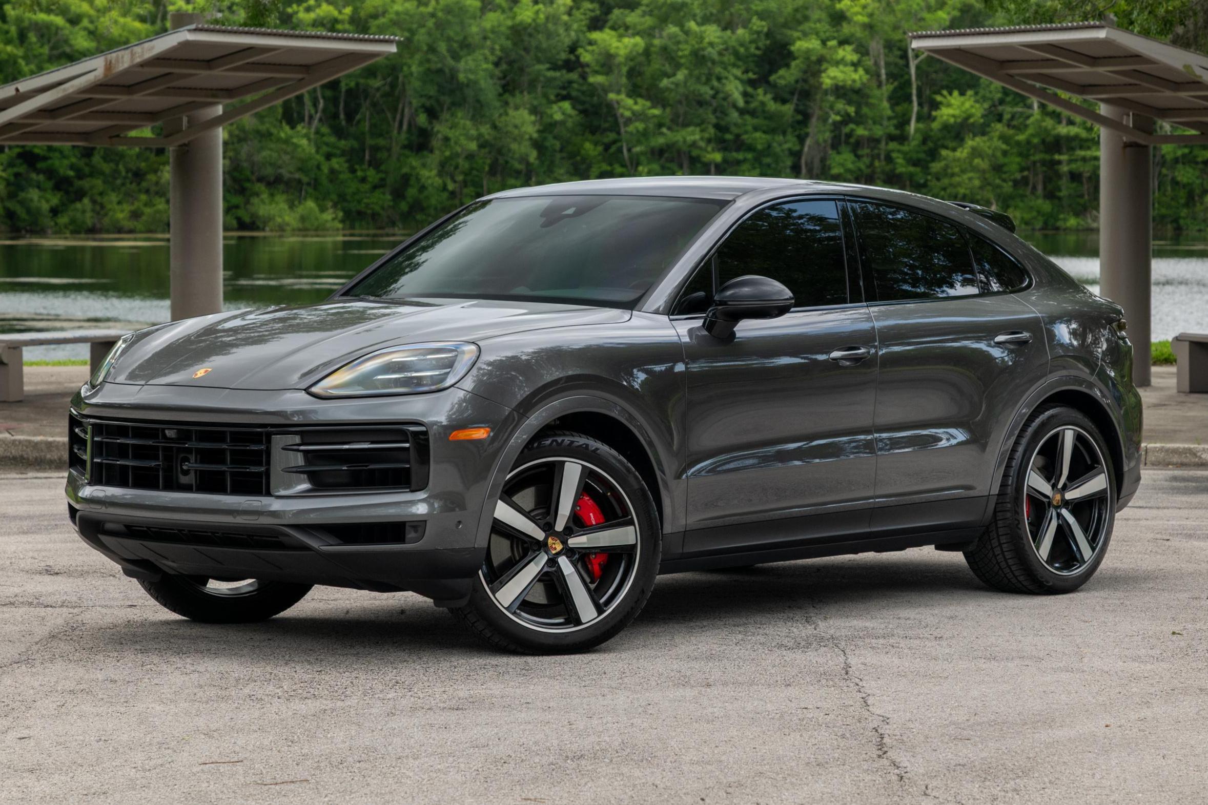 2024 Porsche Cayenne sold at auction for $70,000
