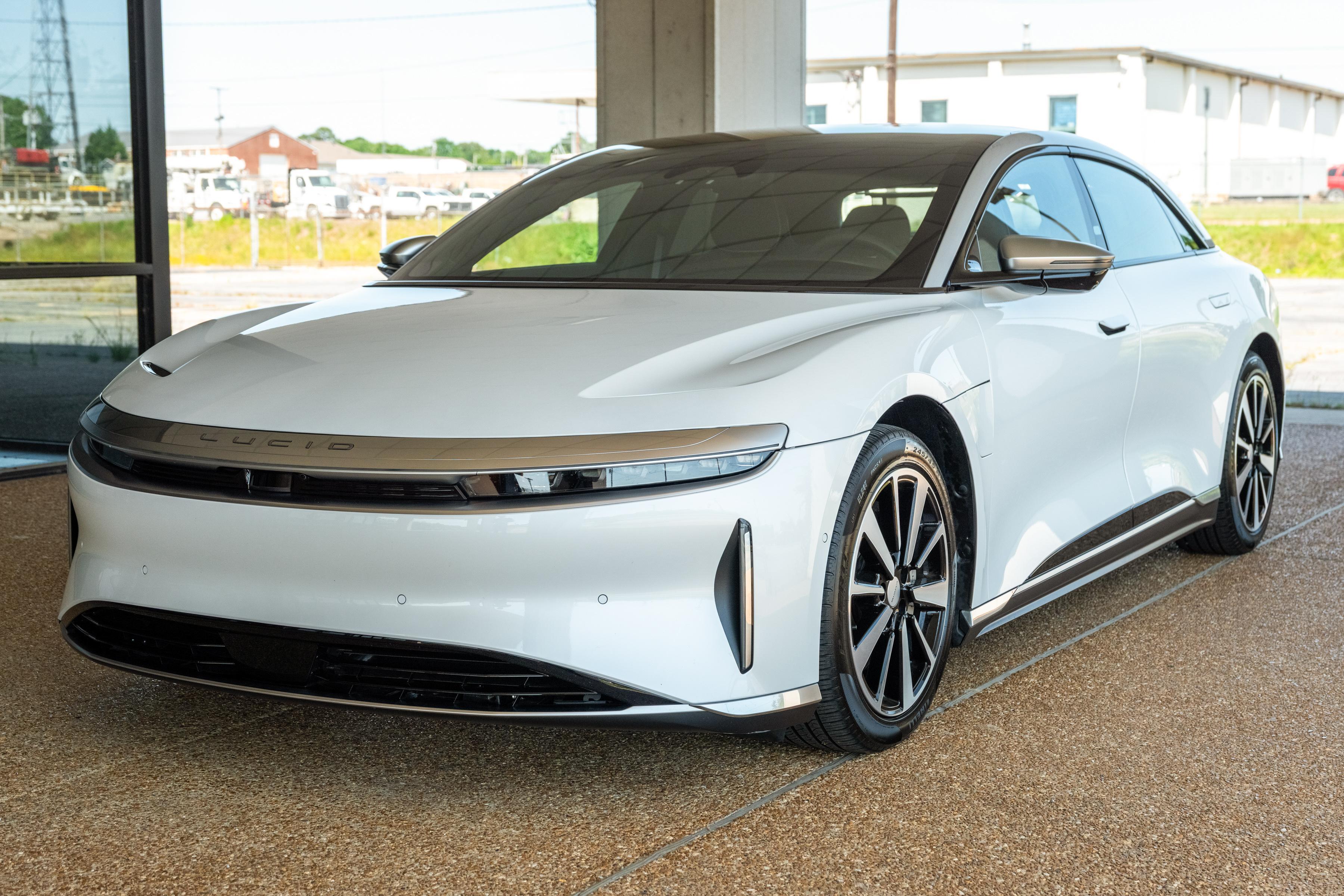 2022 Lucid Air sold at auction for $58,500
