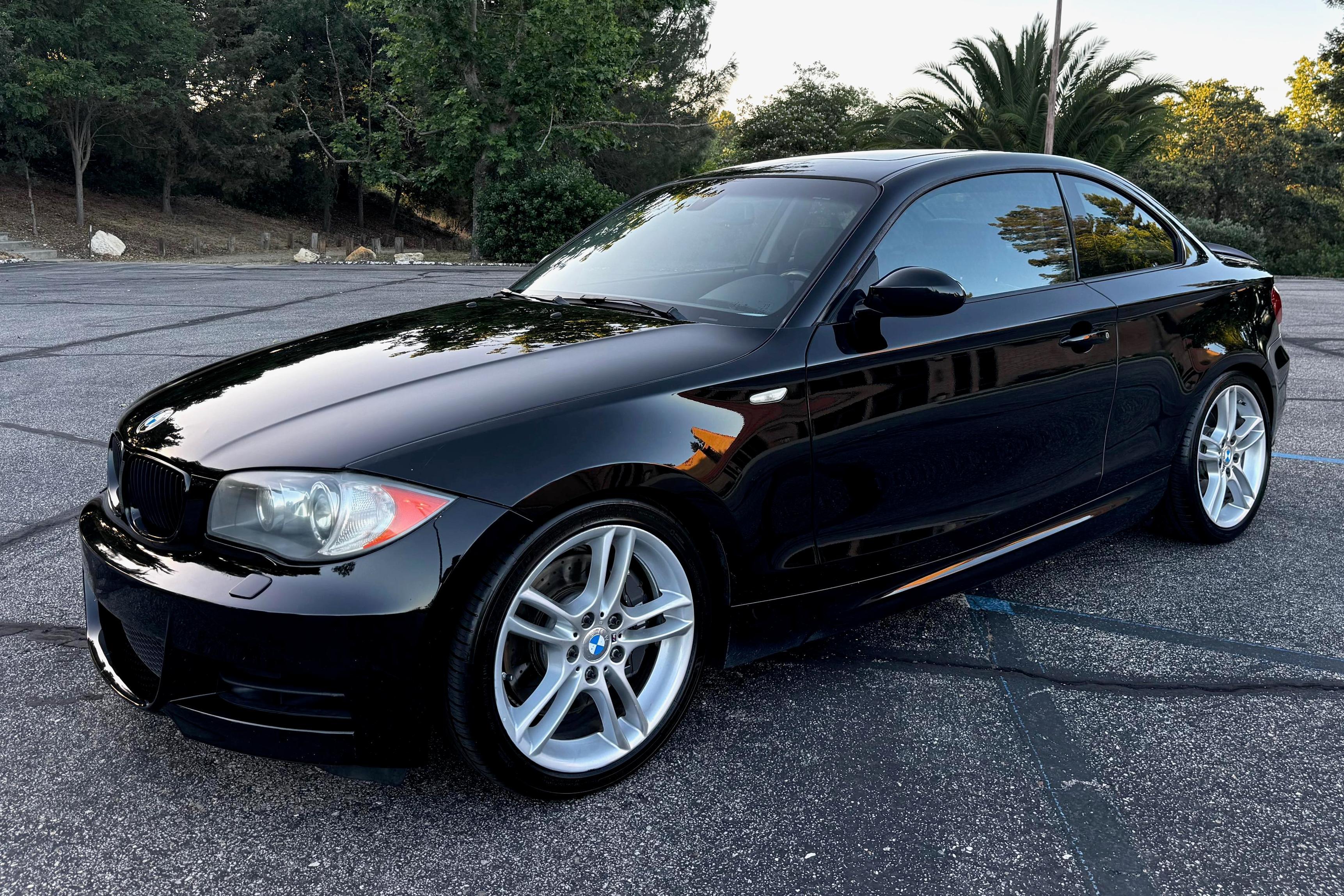 2009 BMW 1-Series sold at auction for $15,500