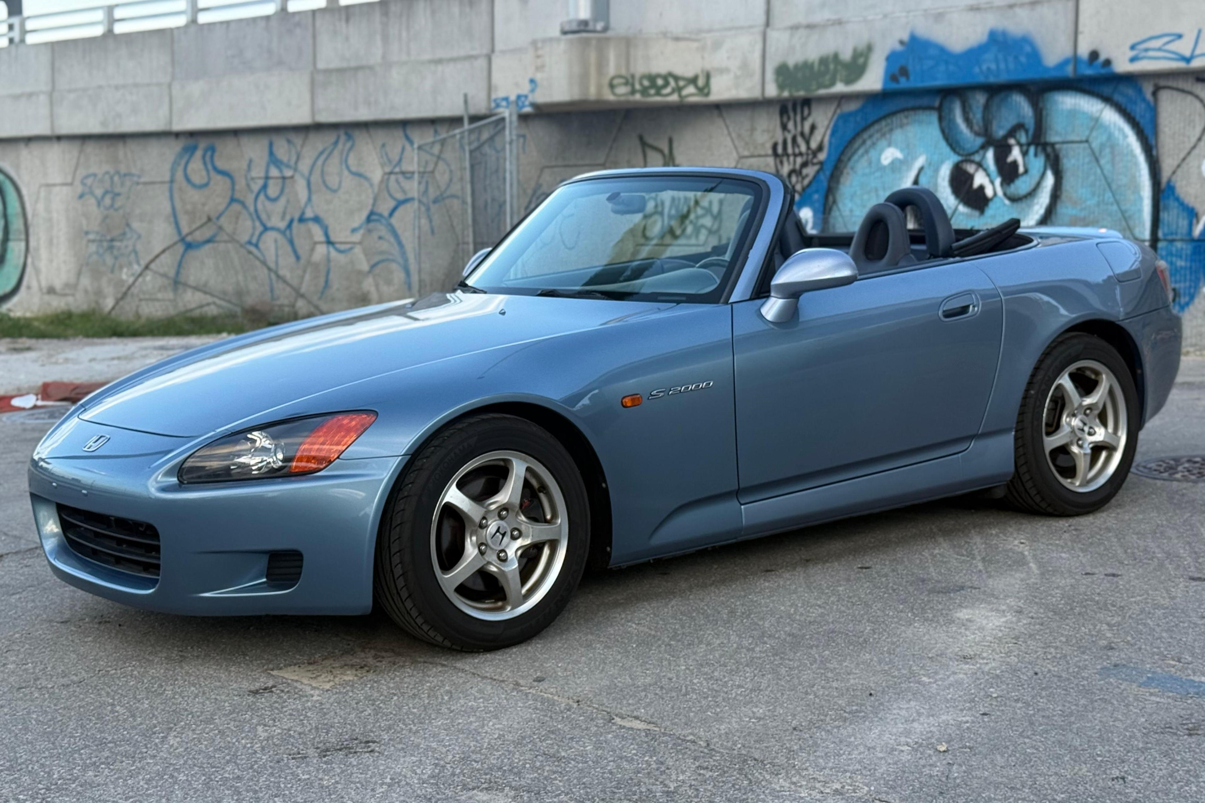 2002 Honda S2000 sold at auction for $12,500