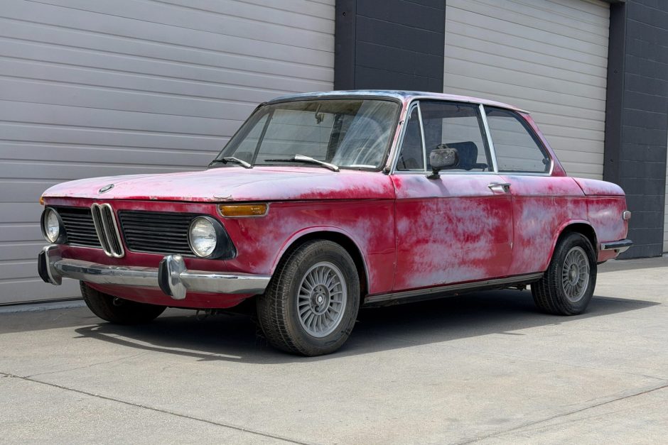 1971 BMW 2002 sold at auction for $3,600