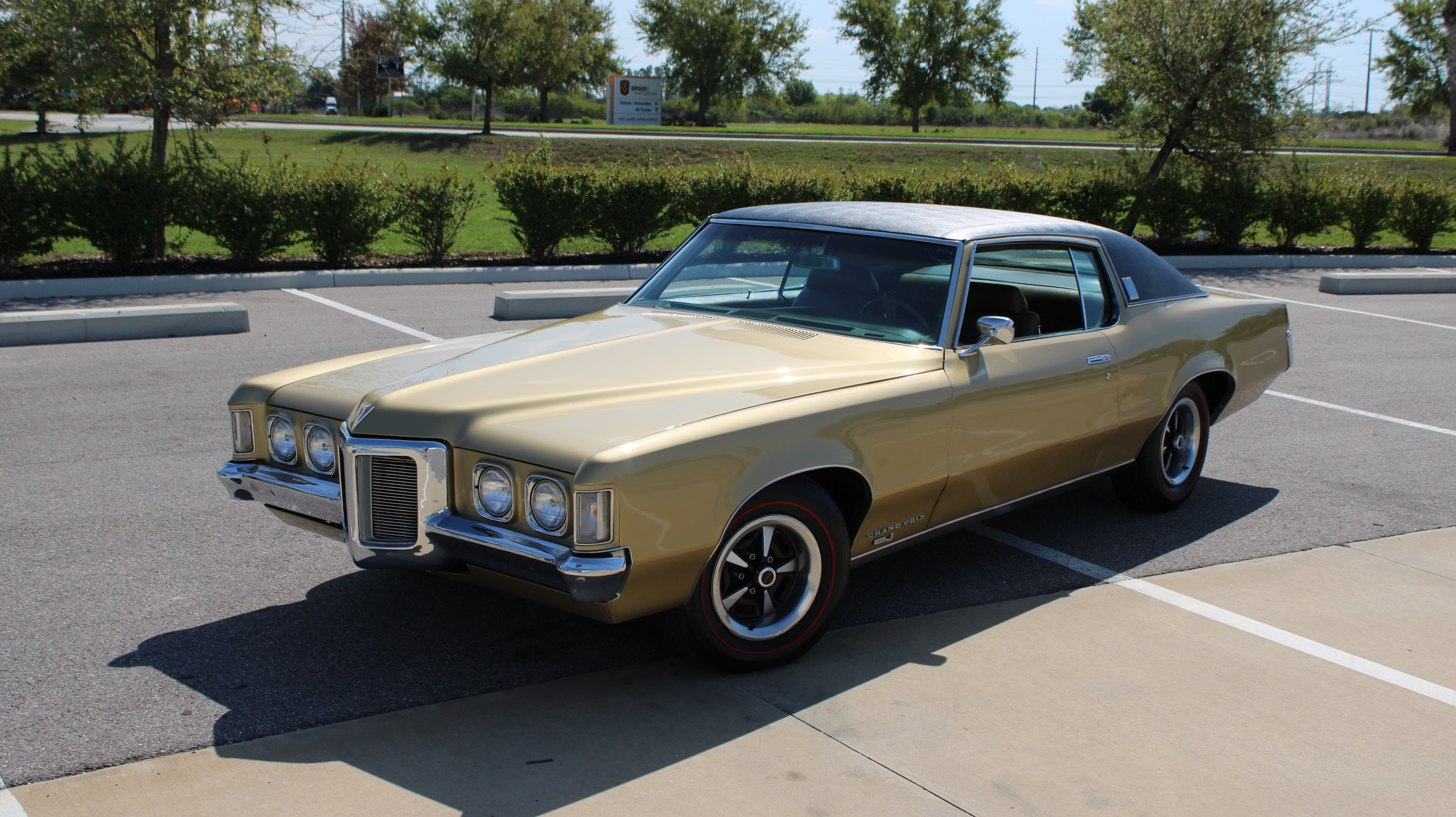 1969 Pontiac Grand Prix sold at auction for $13,500